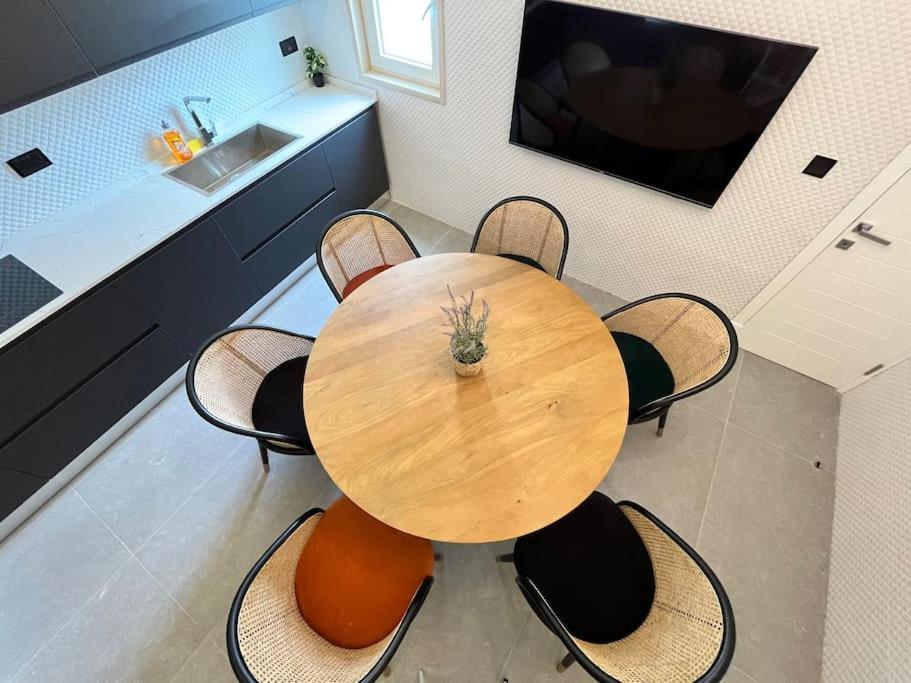 Beautiful 4-Bedroom Townhouse In Sliema Exterior photo